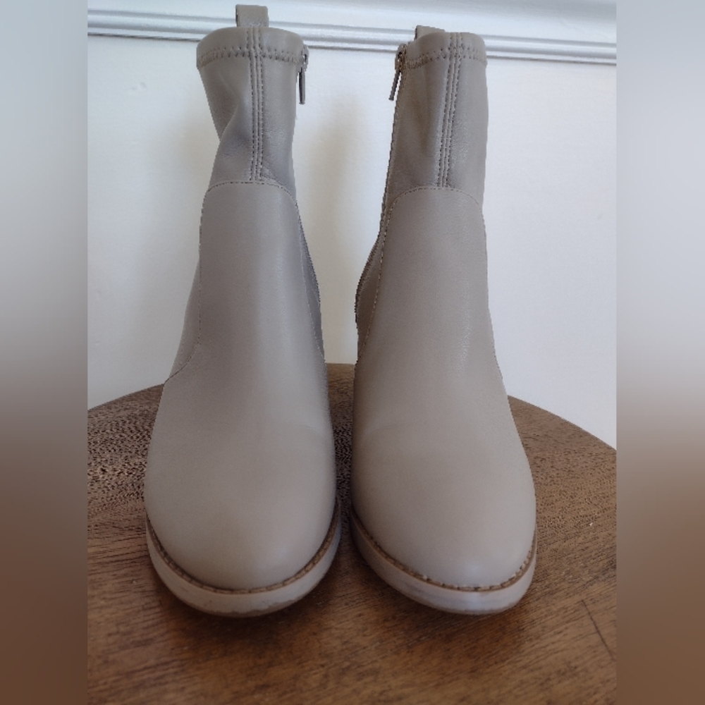 Women’s DV Dolce Vita Elaroo Ankle Booties Gray size 7 - Picture 8 of 14